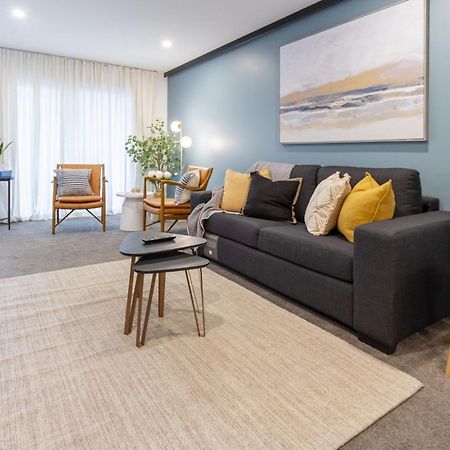 Stylish Central City Townhouse Next To Little High ไครสต์เชิร์ช ภายนอก รูปภาพ
