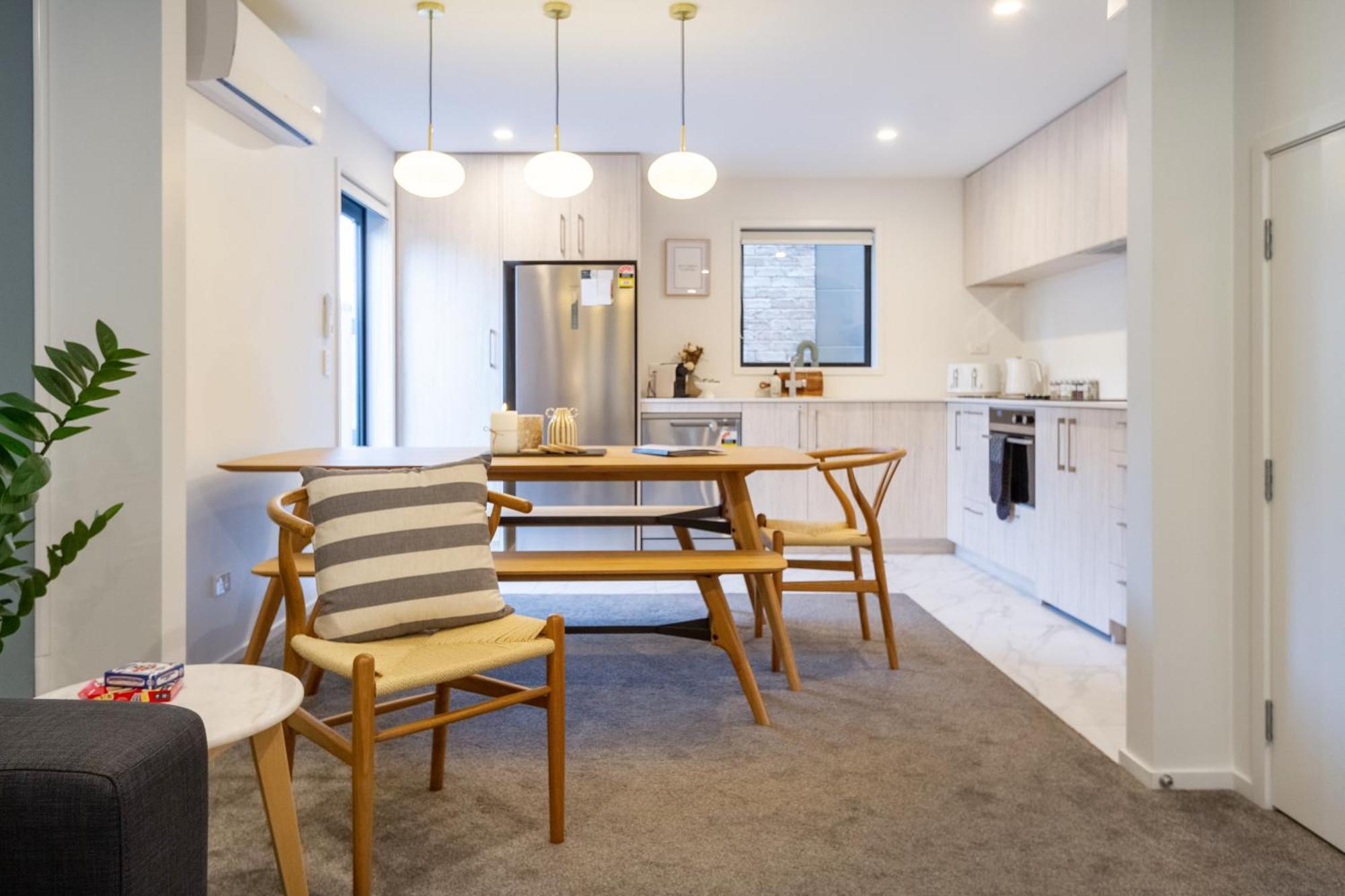 Stylish Central City Townhouse Next To Little High ไครสต์เชิร์ช ภายนอก รูปภาพ
