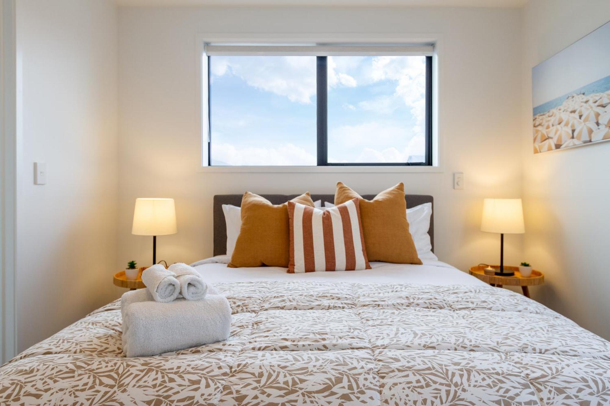 Stylish Central City Townhouse Next To Little High ไครสต์เชิร์ช ภายนอก รูปภาพ